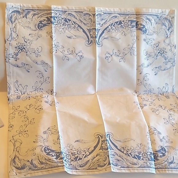 Michel Design Works napkins - Picture 5 of 5